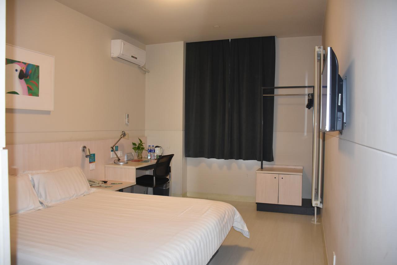 Jinjiang Inn Beijing Fengtai East Avenue Railway Station Bagian luar foto